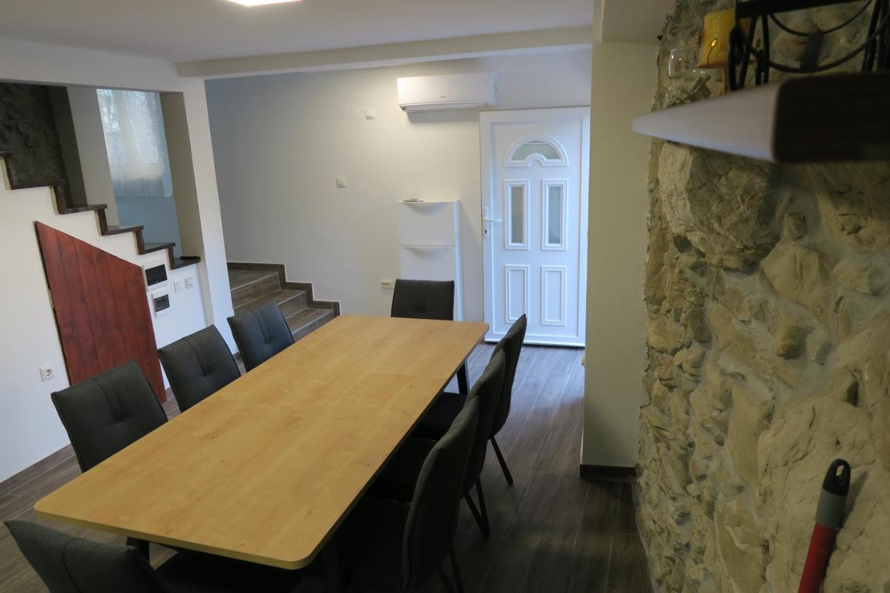 באסקה Holiday Home Ljubicic מראה חיצוני תמונה