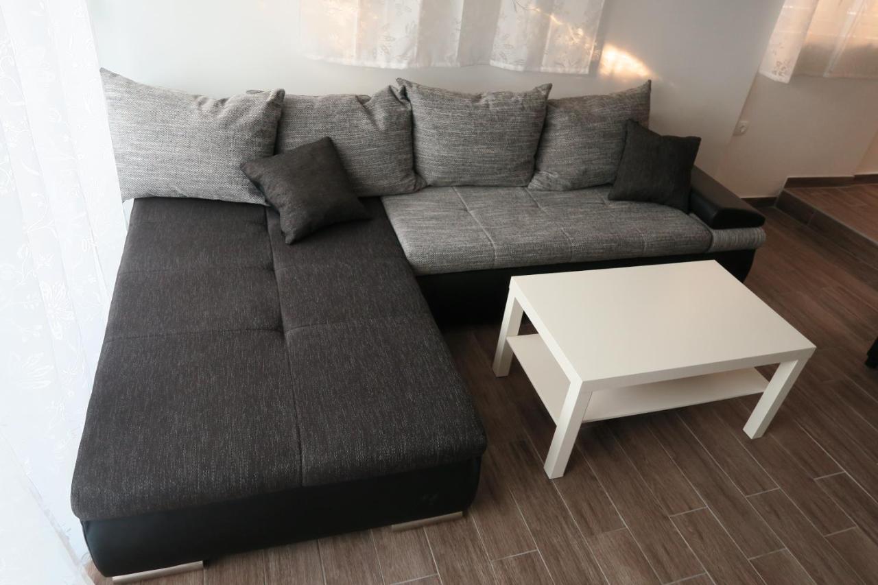 באסקה Holiday Home Ljubicic מראה חיצוני תמונה