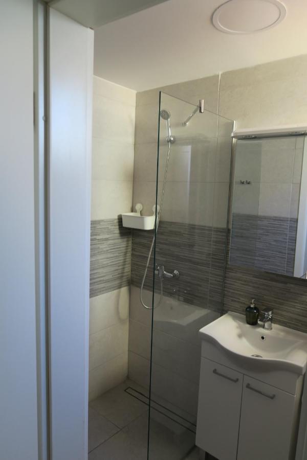 באסקה Holiday Home Ljubicic מראה חיצוני תמונה