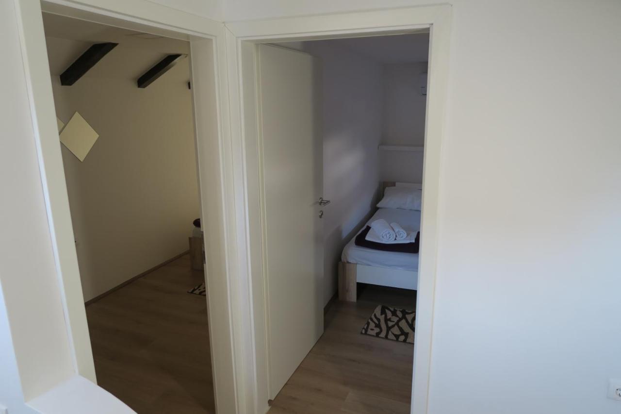 באסקה Holiday Home Ljubicic מראה חיצוני תמונה